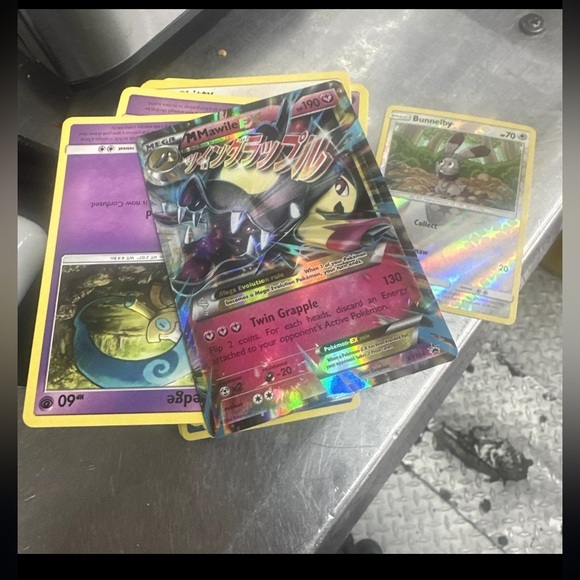 Lot Of 190 Pokémon Cards - Picture 4 of 4